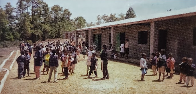 Le nouveau bâtiment de l'école
